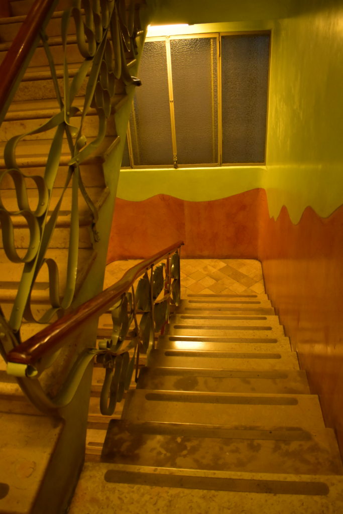 【画像】カサ・ミラ　内部階段