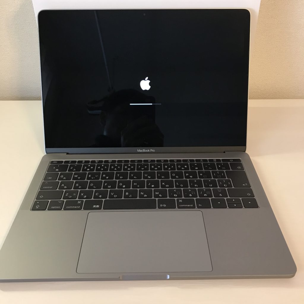 【画像】Macbook Pro　立ち上げたところ