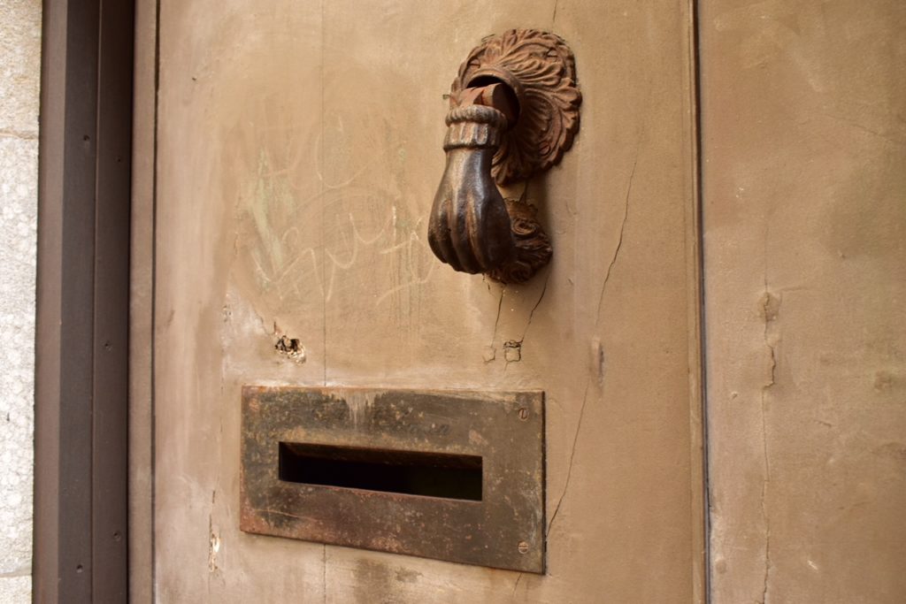 【画像】ジローナ　旧市街の家の扉②