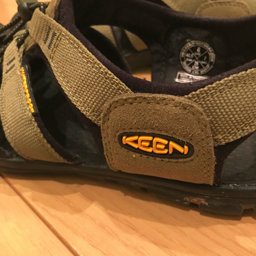 【画像】KEEN　クリアウォーター　ロゴ部分